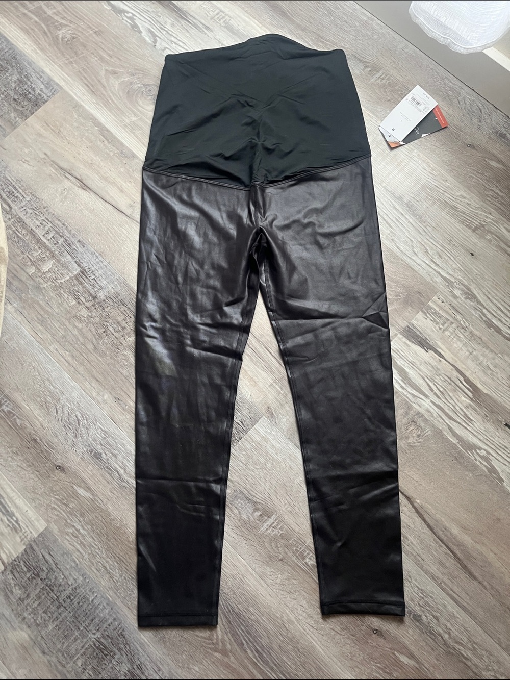 Ingrid & Isabel Black Active High Gloss Maternity Leggings